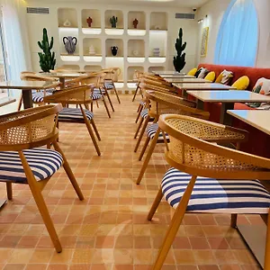 Narev's Hotel