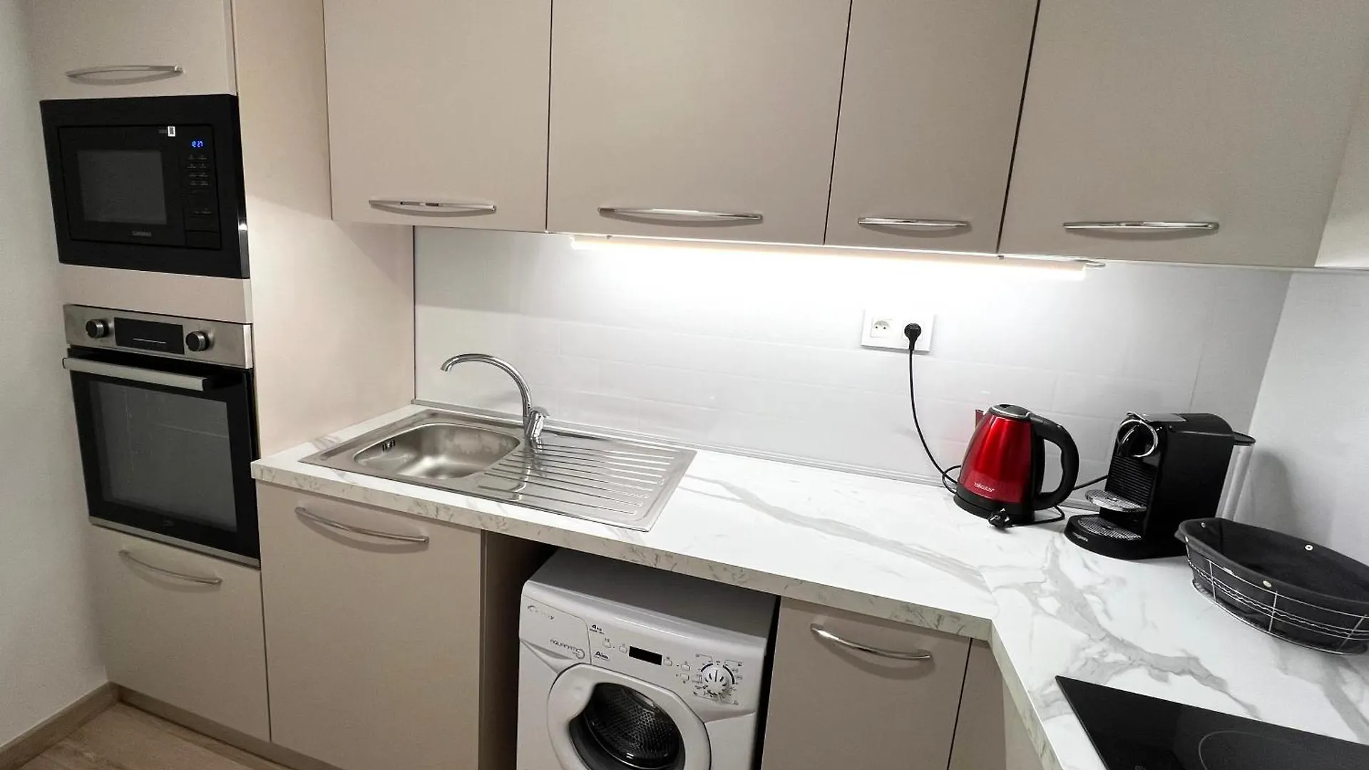 Menton Ciapetta Apartment
