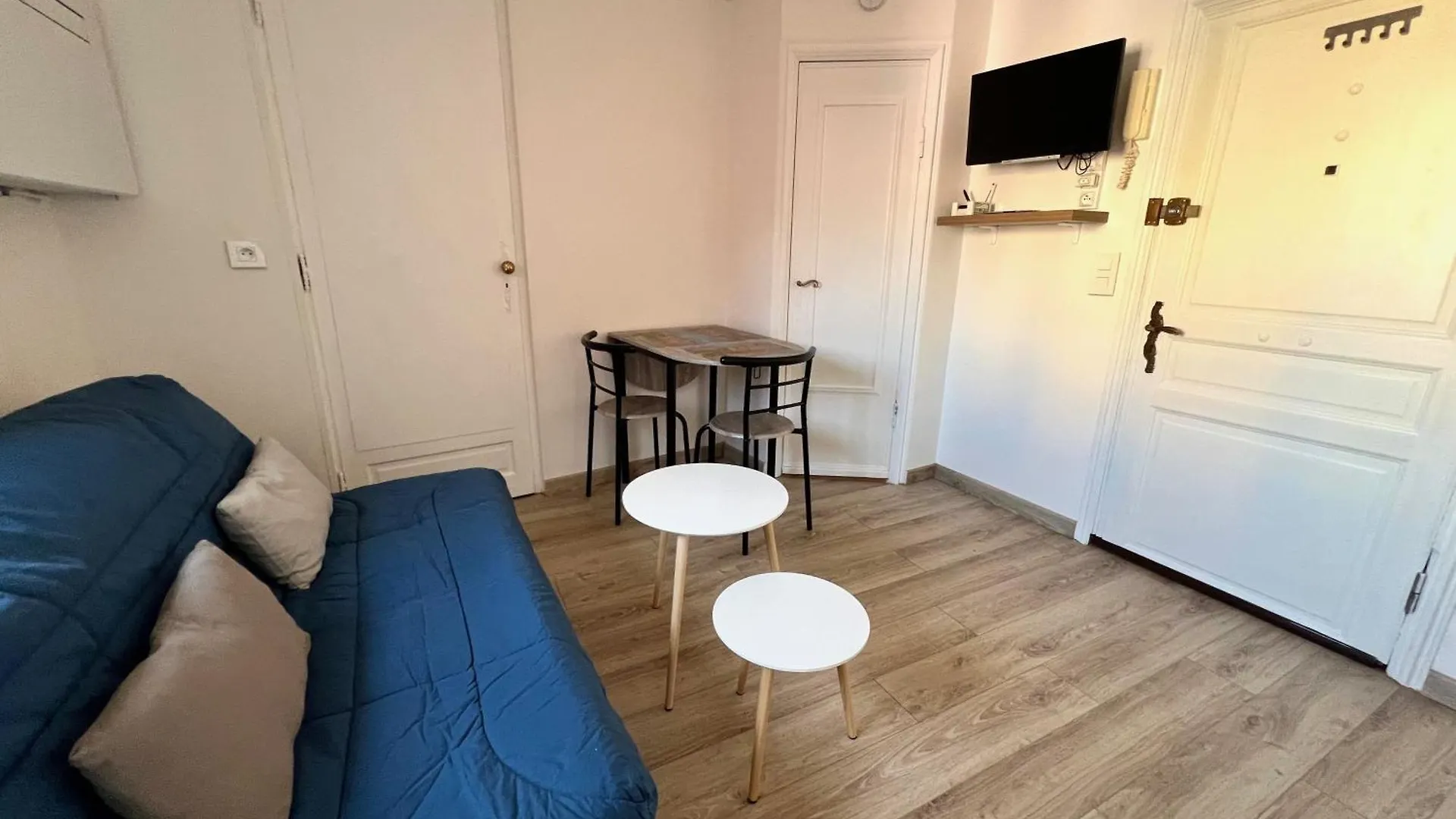 Menton Ciapetta Apartment