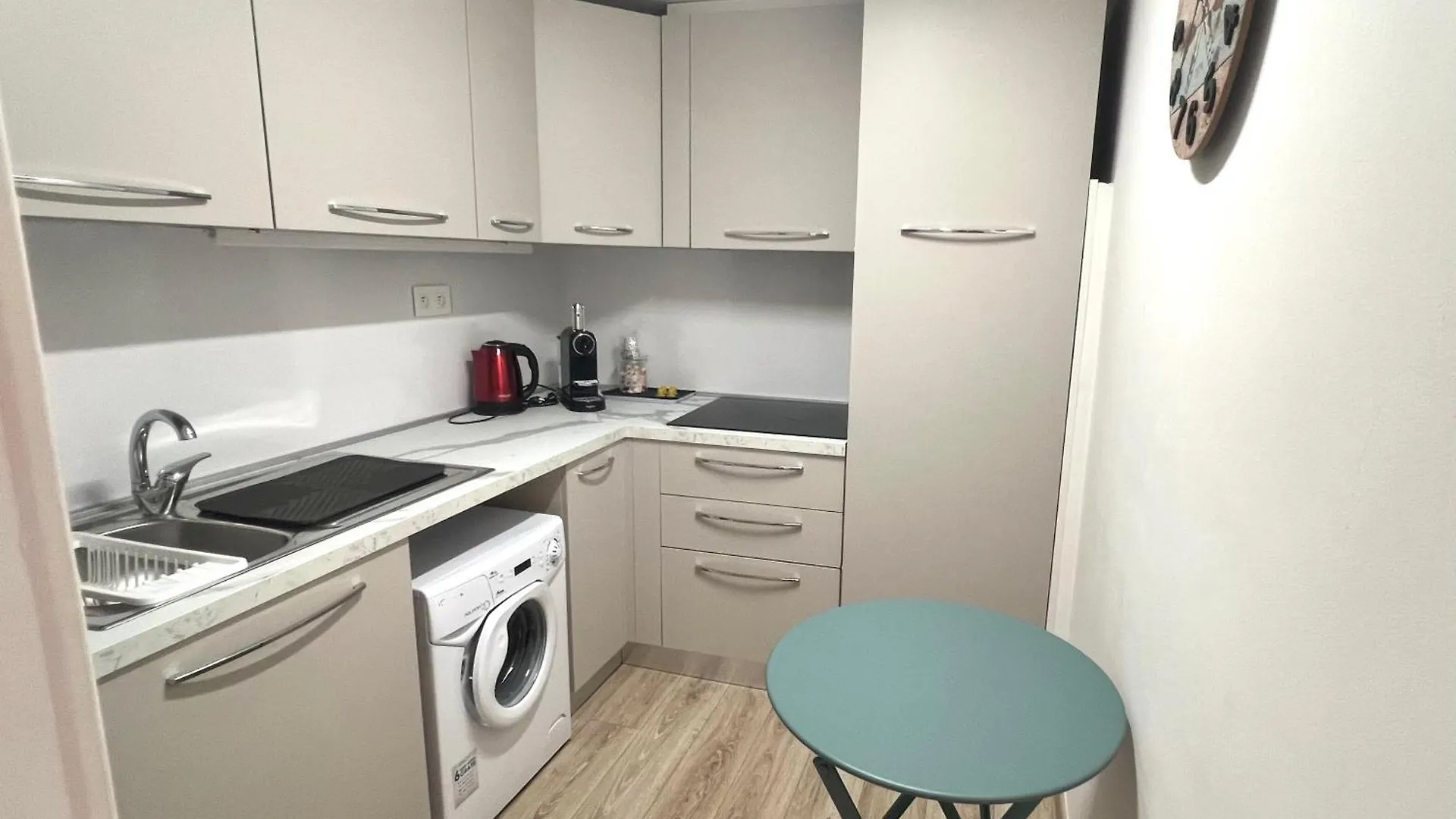Menton Ciapetta Apartment