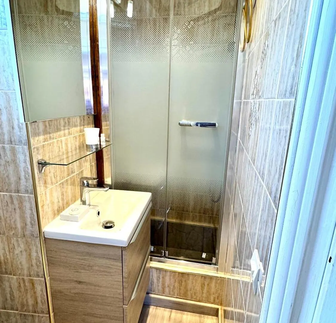 Menton Ciapetta Apartment
